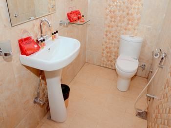 Hotel Oyo Gautam Buddha Marg Lucknow