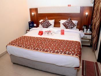 Oyo Gautam Buddha Marg Hotel Lucknow